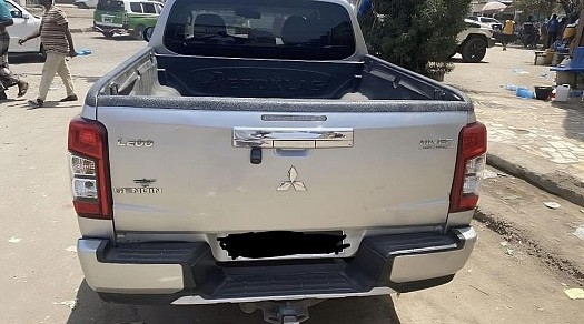 Mitsubishi L200 2022, boîte automatique, écran tactile, faible kilométrage
