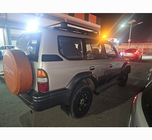 Toyota Land Cruiser Prado, excellent état, négociable