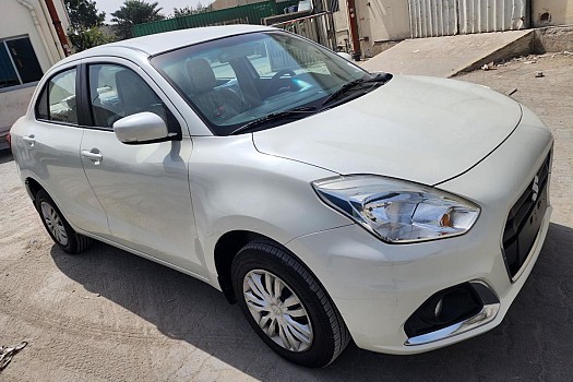 Suzuki Dzire 2022 - Véhicule jamais roulé, état neuf, à saisir !