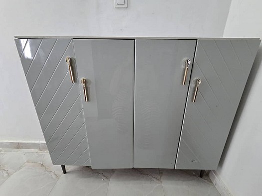 Armoire de chaussures 