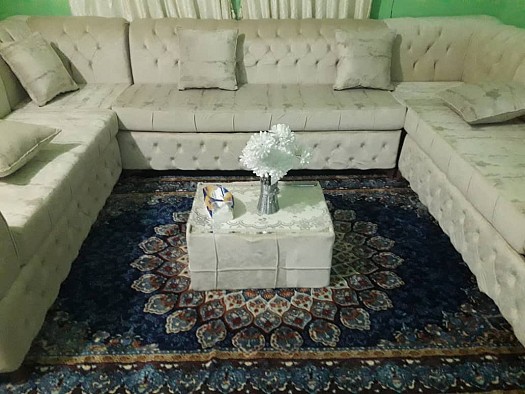 Meubles Salon et Chambre à coucher en bon état