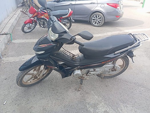 Motos Jincheng en excellent état, 17 000 km