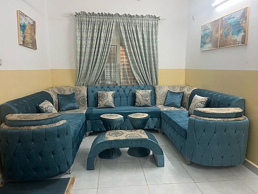 Ensembles de meubles intérieurs à vendre