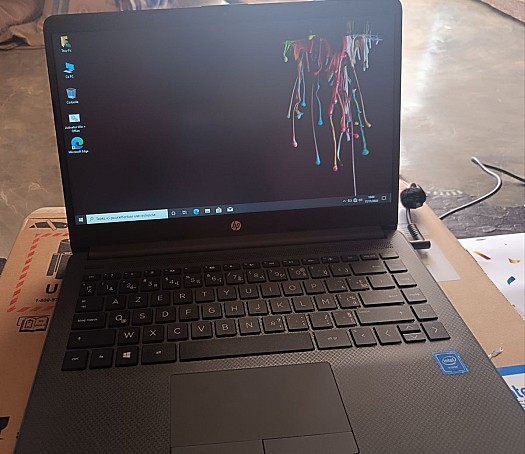 PC HP Intel à vendre - Prix abordable avec chargeur inclus