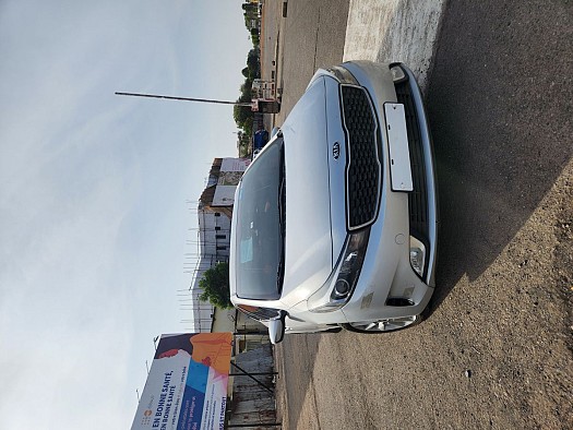 Voiture Kia K3 2017 toutes options, n\'a jamais roulé à Djibouti.