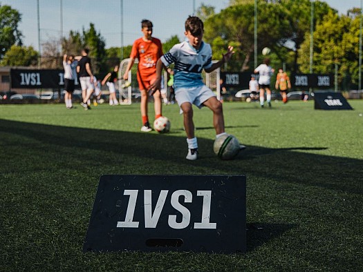 Tournoi de Football 1vs1 - Prix, Coupe et Médaille à Gagner!