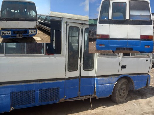 Bus Mitsubishi ROSA à petit prix - Moteur à réparer