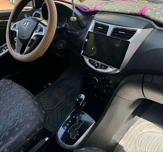 Hyundai Accent 2017 en excellent état, climatisé