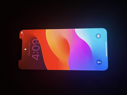 iPhone XS 79% batterie, petite fissure