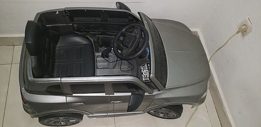 Voiture enfant électrique, bon état, à petit prix