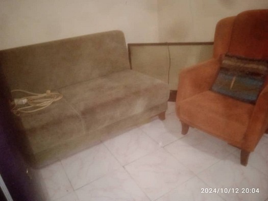 Canapé convertible en lit + fauteuil + table en titane, comme neuf