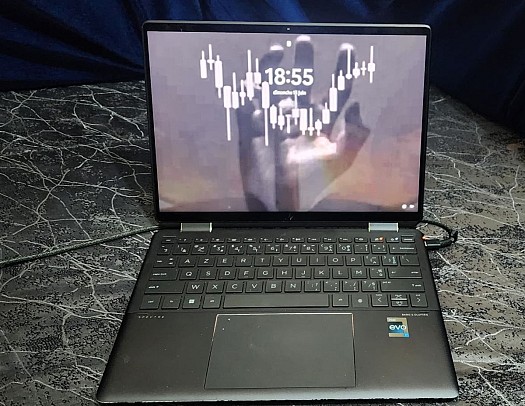 HP Spectre x360 2-en-1 i7 16 Go, SSD 512 Go, Windows 11, gris. Négociable