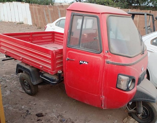 Bajaj Mahindra Alfa Cargo Diesel - Importée d\'Inde - Économique