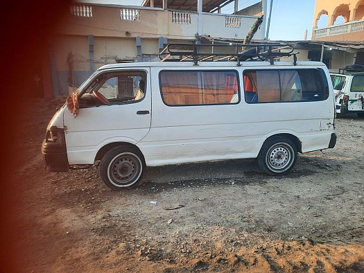 Minibus en excellent état à vendre