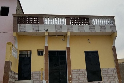 Maison F3 avec terrasse à louer à PK13