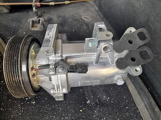 Compresseur de clim pour Renault et Nissan - Neuf