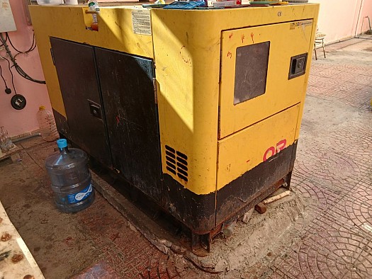 Groupe électrogène 30 kva Diesel, boîte automatique - Comme neuf