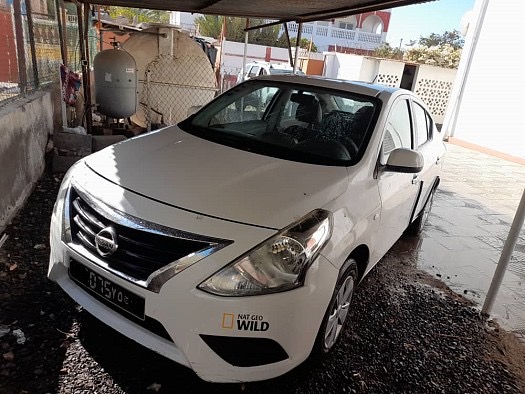 Nissan Sunny à vendre