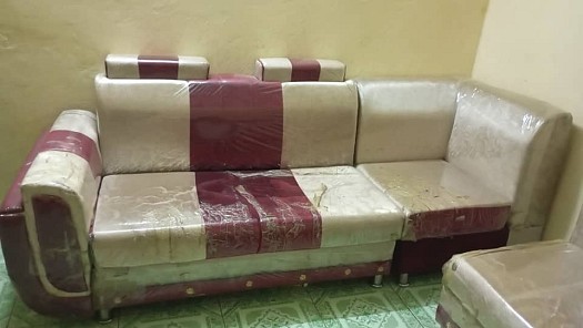 Salon complet 5 places en simili cuir, comme neuf