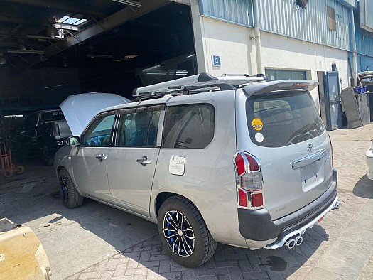 Toyota Probox 2016, automatique, essence, en excellent état