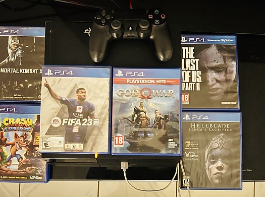 PS4 + 6 Jeux pour passer un été inoubliable