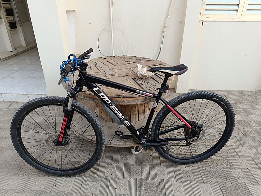 VTT LAPIERRE Edge 229 avec accessoires, en excellent état