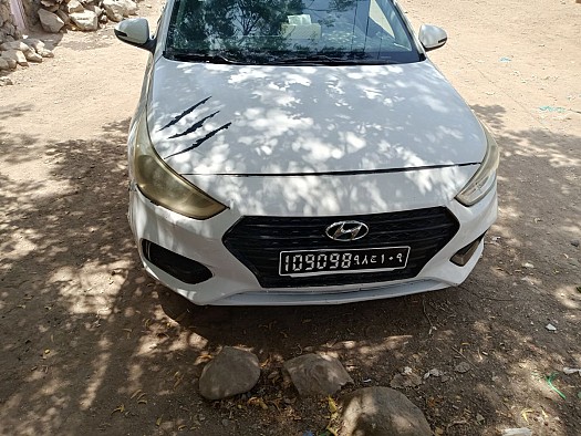 Hyundai Accent Berlin années 2019 Essence, Faible Kilométrage, Intérieur Luxueux