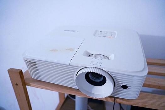 Projecteur cinéma Optoma HD27e