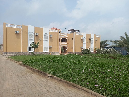 Appartement F4 spacieux avec service de gardiennage à Haramous