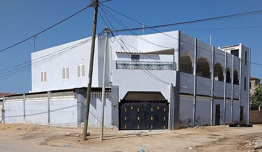 Appartement F4 neuf avec balcon et vue sur route principale - Salines Ouest