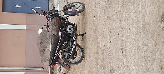 Moto Platina 2020, en parfait état