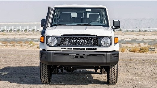 Toyota Land Cruiser 2025, diesel, boîte manuelle, excellent état