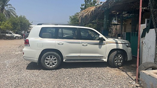 Toyota Land Cruiser 2017, SUV haut de gamme, 7 places, full options