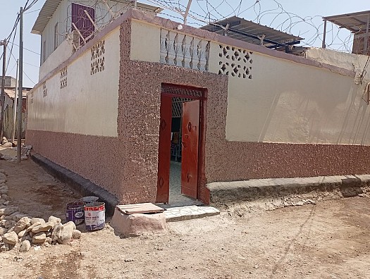 Maison rénovée de 180m² à vendre en face de la route principale