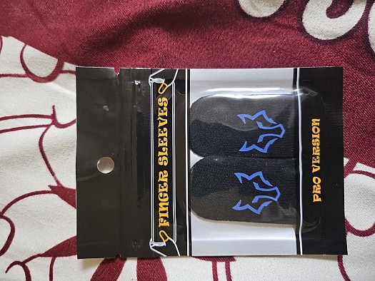 Manchons de doigts gaming en fibre de carbone haute qualité