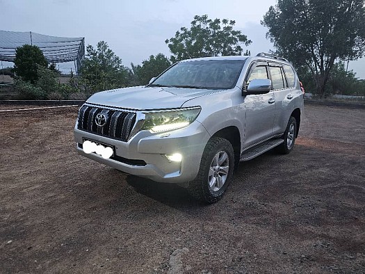 Toyota Prado VX, automatique, toutes options, parfait état