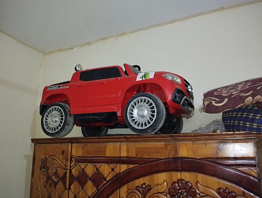 Voiture électrique pour enfants à vendre - Prix négociable