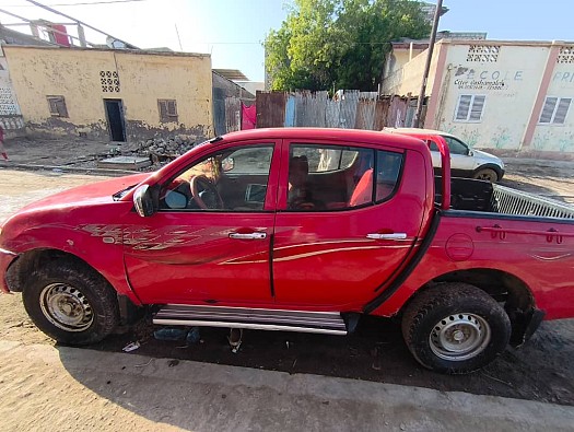 Mitsubishi L200 en parfait état à vendre