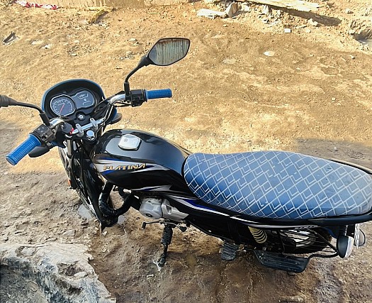 Moto Platine 2024, économique, excellent état