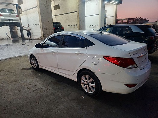 Hyundai Accent 2017diesel jamais roulé à Djibouti