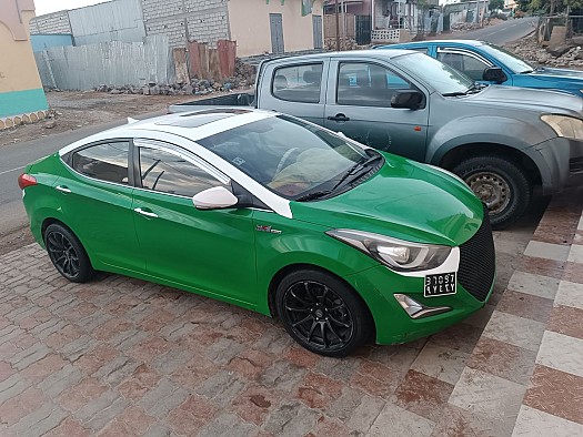 Hyundai Avante Diesel en très bon état à vendre
