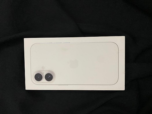 iPhone 16 neuf, jamais utilisé, avec boîte et accessoires