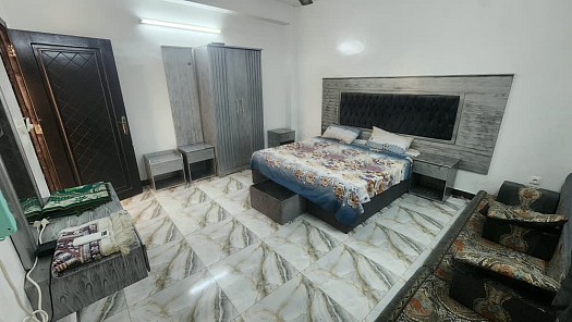 Meubles neufs pour chambre, salon et électroménager