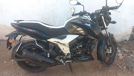 Moto TVS Apache 160 en excellent état à vendre