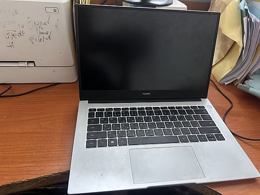 PC Huawei en excellent état avec lecteur d\'empreintes digitales