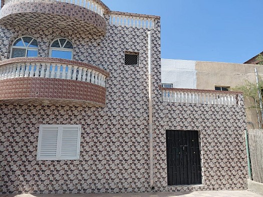 Maison F7 duplex, proche commerces et route principale à Hodan 1