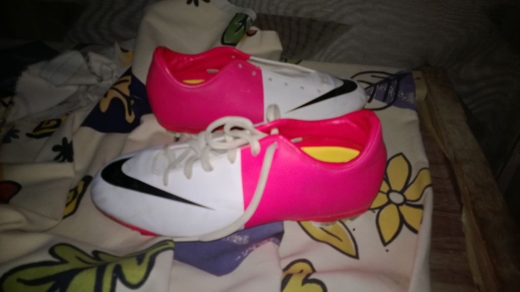 mercurial blanche et rose