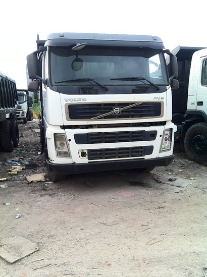 Camion benne Volvo