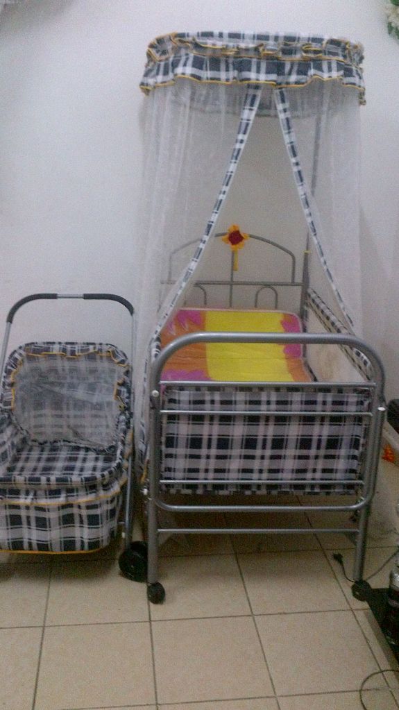 Lit bébé avec matelas