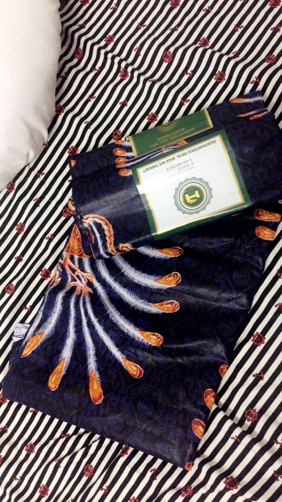 Vente d'un tissu africain